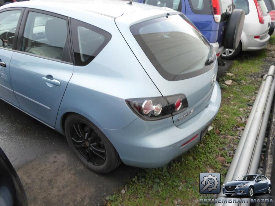 Aripa spate mazda 3 2010